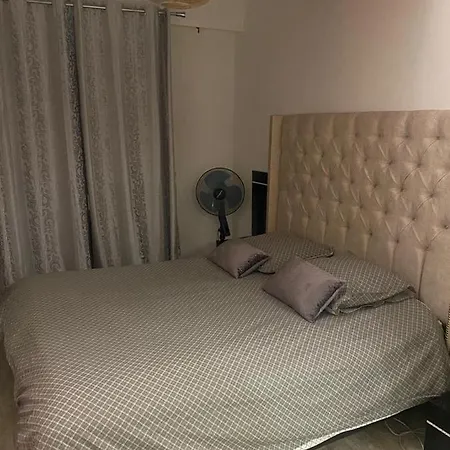 A deux pas de la Seine et Tour Eiffel Appartement